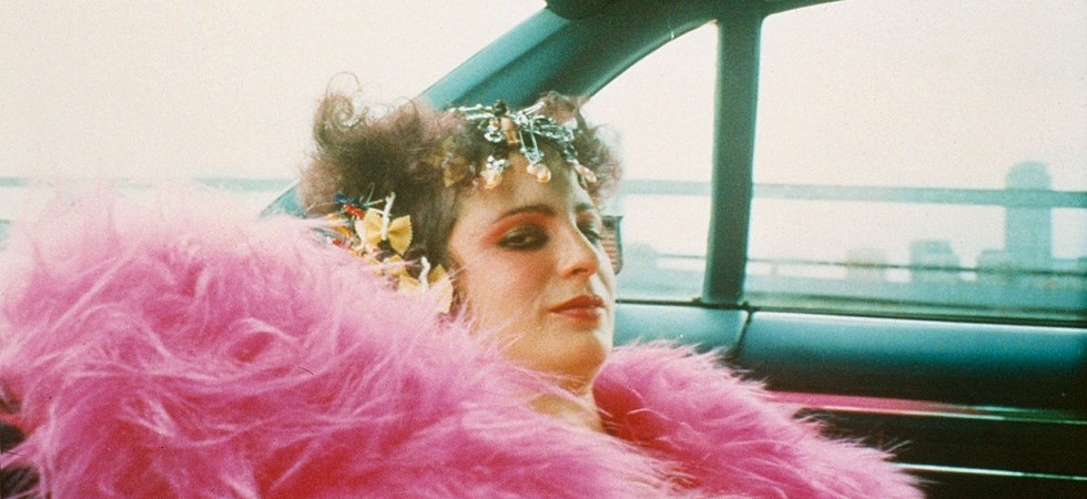 Cinemart con il Centro servizi culturali Santa Chiara prosegue con Tutta la bellezza e il dolore'' della regista